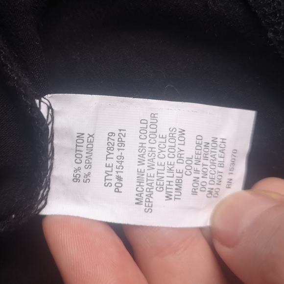 Puffed Sleeves Black T-shirt - Picture 7 of 7